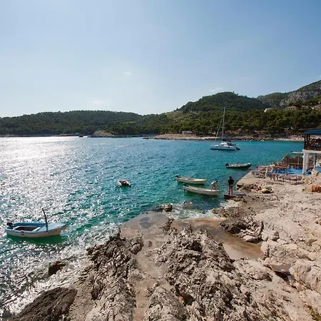 Apartment Superb Beachfront Luxury Seaview With Private Beach *
