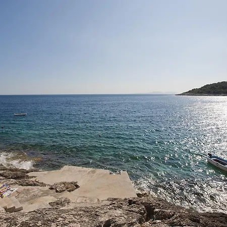 Superb Beachfront Luxury Seaview With Private Beach Milna (Hvar)