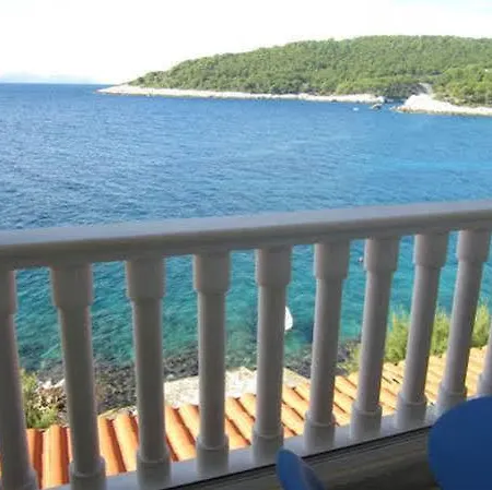 Superb Beachfront Luxury Seaview With Private Beach Milna (Hvar)